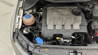 Used 2014 volkswagen Vento 1.6L Highline Diesel Diesel Manual engine ENGINE RIGHT SIDE VIEW