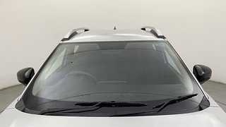 Used 2023 Renault Kiger RXT (O) MT Petrol Manual exterior FRONT WINDSHIELD VIEW