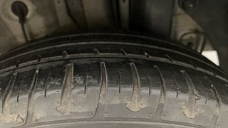 Used 2015 Hyundai Elite i20 [2014-2018] Sportz 1.2 Petrol Manual tyres LEFT REAR TYRE TREAD VIEW