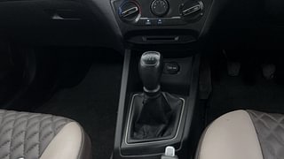 Used 2015 Hyundai Elite i20 [2014-2018] Magna 1.2 Petrol Manual interior GEAR  KNOB VIEW