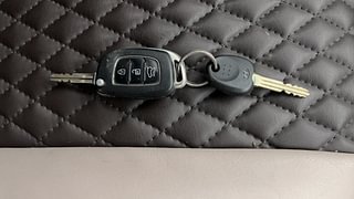 Used 2015 Hyundai Elite i20 [2014-2018] Magna 1.2 Petrol Manual extra CAR KEY VIEW