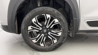 Used 2023 Renault Kiger RXT (O) MT Petrol Manual tyres LEFT FRONT TYRE RIM VIEW