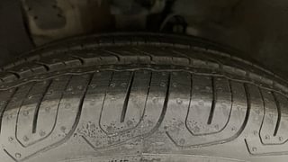 Used 2015 Hyundai Elite i20 [2014-2018] Sportz 1.2 Petrol Manual tyres LEFT FRONT TYRE TREAD VIEW