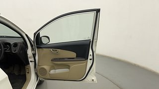 Used 2013 Honda Brio [2011-2016] V MT Petrol Manual interior RIGHT FRONT DOOR OPEN VIEW