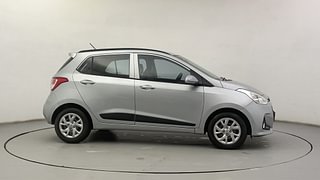 Used 2020 Hyundai Grand i10 [2017-2020] Sportz 1.2 Kappa VTVT Petrol Manual exterior RIGHT SIDE VIEW