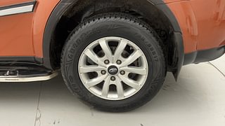 Used 2015 Mahindra XUV500 [2015-2018] W10 Diesel Manual tyres LEFT REAR TYRE RIM VIEW