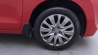 Used 2017 Maruti Suzuki Baleno [2015-2019] Alpha Petrol Petrol Manual tyres RIGHT FRONT TYRE RIM VIEW