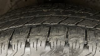 Used 2015 Mahindra XUV500 [2015-2018] W10 Diesel Manual tyres RIGHT FRONT TYRE TREAD VIEW