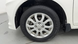 Used 2015 Honda Amaze [2013-2016] 1.2 VX i-VTEC Petrol Manual tyres LEFT FRONT TYRE RIM VIEW