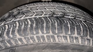 Used 2017 Maruti Suzuki Alto K10 [2014-2019] VXI AMT (O) Petrol Automatic tyres RIGHT FRONT TYRE TREAD VIEW