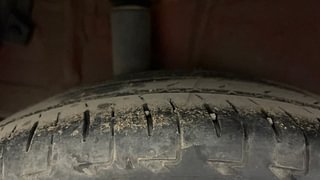 Used 2018 Maruti Suzuki Ignis [2017-2020] Alpha AMT Petrol Petrol Automatic tyres RIGHT REAR TYRE TREAD VIEW