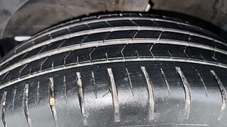 Used 2018 Maruti Suzuki Baleno [2015-2019] Alpha Petrol Petrol Manual tyres LEFT FRONT TYRE TREAD VIEW