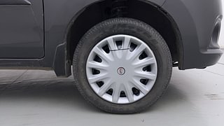 Used 2017 Maruti Suzuki Alto K10 [2014-2019] VXI AMT (O) Petrol Automatic tyres RIGHT FRONT TYRE RIM VIEW