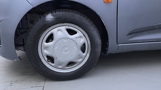 Used 2016 Chevrolet Beat [2014-2017] LT Petrol Petrol Manual tyres LEFT FRONT TYRE RIM VIEW