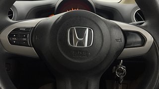 Used 2015 Honda Amaze [2013-2016] 1.2 VX i-VTEC Petrol Manual top_features Steering mounted controls