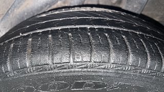 Used 2015 Honda Amaze [2013-2016] 1.2 VX i-VTEC Petrol Manual tyres LEFT REAR TYRE TREAD VIEW