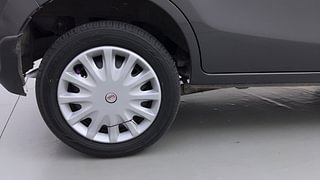 Used 2017 Maruti Suzuki Alto K10 [2014-2019] VXI AMT (O) Petrol Automatic tyres RIGHT REAR TYRE RIM VIEW