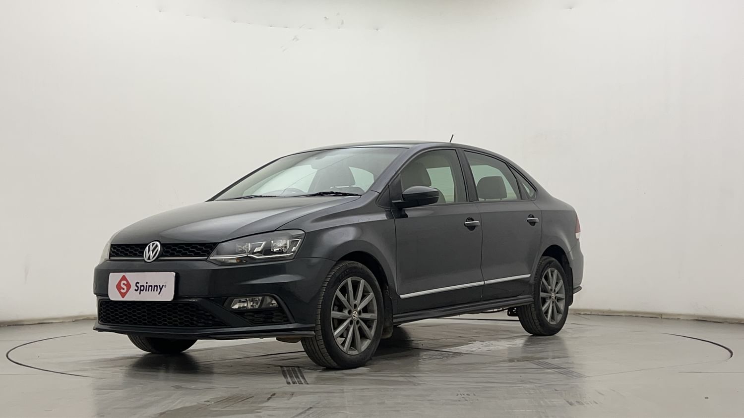 LEFT FRONT CORNER VIEW