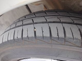 Used 2021 Maruti Suzuki Alto 800 Vxi Petrol Manual tyres LEFT FRONT TYRE TREAD VIEW