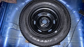 Used 2019 Renault Kwid [2017-2019] CLIMBER 1.0 AMT Petrol Automatic tyres SPARE TYRE VIEW