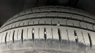 Used 2022 Tata Punch Creative Dual Tone Petrol Manual tyres RIGHT FRONT TYRE TREAD VIEW