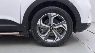 Used 2019 Hyundai Creta [2018-2020] 1.6 SX AT Diesel Automatic tyres RIGHT FRONT TYRE RIM VIEW