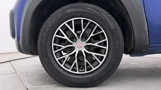 Used 2019 Renault Kwid [2017-2019] CLIMBER 1.0 AMT Petrol Automatic tyres LEFT FRONT TYRE RIM VIEW
