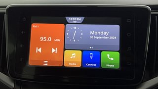 Used 2021 Toyota Glanza [2019-2022] V Petrol Manual top_features Integrated (in-dash) music system