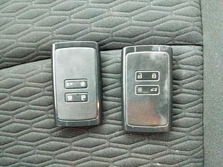 Used 2021 Renault Kiger RXZ AMT Petrol Automatic extra CAR KEY VIEW