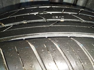 Used 2021 Renault Kiger RXZ AMT Petrol Automatic tyres LEFT FRONT TYRE TREAD VIEW