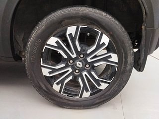Used 2021 Renault Kiger RXZ AMT Petrol Automatic tyres LEFT REAR TYRE RIM VIEW