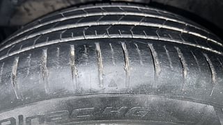 Used 2021 Toyota Glanza [2019-2022] V Petrol Manual tyres LEFT FRONT TYRE TREAD VIEW