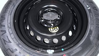 Used 2021 Toyota Glanza [2019-2022] V Petrol Manual tyres SPARE TYRE VIEW