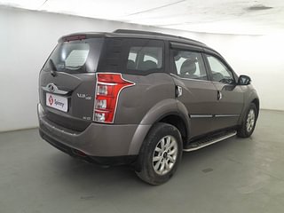 Used 2017 Mahindra XUV500 W10 Diesel Manual exterior RIGHT REAR CORNER VIEW