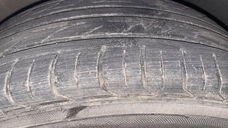 Used 2012 Ford Figo [2010-2015] Duratorq Diesel ZXI 1.4 Diesel Manual tyres LEFT FRONT TYRE TREAD VIEW