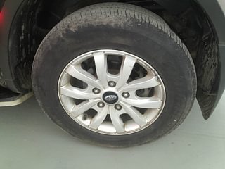 Used 2017 Mahindra XUV500 W10 Diesel Manual tyres LEFT REAR TYRE RIM VIEW