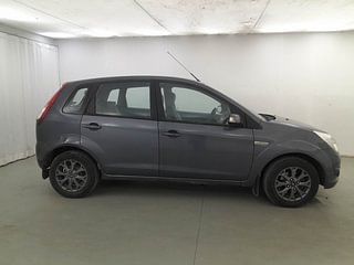 Used 2014 Ford Figo [2010-2015] Duratec Petrol Titanium 1.2 Petrol Manual exterior RIGHT SIDE VIEW