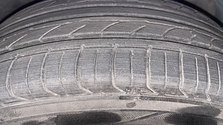 Used 2012 Ford Figo [2010-2015] Duratorq Diesel ZXI 1.4 Diesel Manual tyres RIGHT FRONT TYRE TREAD VIEW