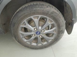 Used 2014 Ford Figo [2010-2015] Duratec Petrol Titanium 1.2 Petrol Manual tyres LEFT REAR TYRE RIM VIEW