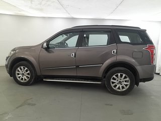 Used 2017 Mahindra XUV500 W10 Diesel Manual exterior LEFT SIDE VIEW
