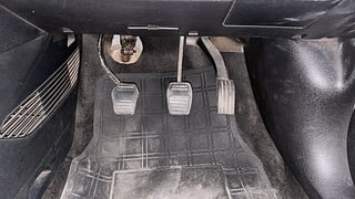 Used 2012 Ford Figo [2010-2015] Duratorq Diesel ZXI 1.4 Diesel Manual interior PEDALS VIEW