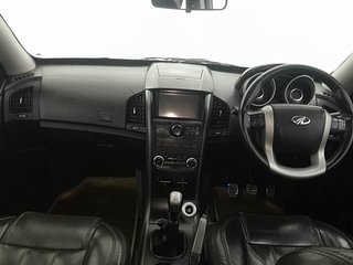 Used 2017 Mahindra XUV500 W10 Diesel Manual interior DASHBOARD VIEW