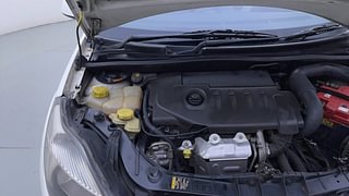 Used 2012 Ford Figo [2010-2015] Duratorq Diesel ZXI 1.4 Diesel Manual engine ENGINE RIGHT SIDE HINGE & APRON VIEW