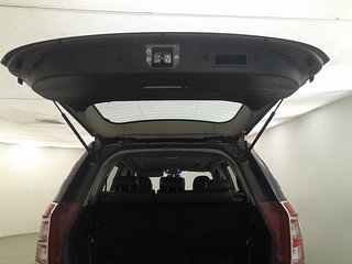 Used 2017 Mahindra XUV500 W10 Diesel Manual interior DICKY DOOR OPEN VIEW
