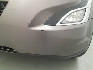 Used 2017 Mahindra XUV500 W10 Diesel Manual dents MINOR DENT