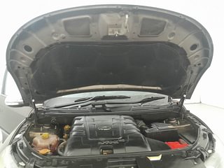 Used 2017 Mahindra XUV500 W10 Diesel Manual engine ENGINE & BONNET OPEN FRONT VIEW