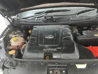 Used 2017 Mahindra XUV500 W10 Diesel Manual engine ENGINE RIGHT SIDE VIEW