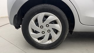 Used 2018 Hyundai New Santro 1.1 Sportz MT Petrol Manual tyres RIGHT REAR TYRE RIM VIEW