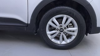 Used 2016 Hyundai Creta [2015-2018] 1.6 SX Plus Auto Diesel Automatic tyres RIGHT FRONT TYRE RIM VIEW