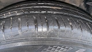 Used 2016 Hyundai Creta [2015-2018] 1.6 SX Plus Auto Diesel Automatic tyres RIGHT FRONT TYRE TREAD VIEW